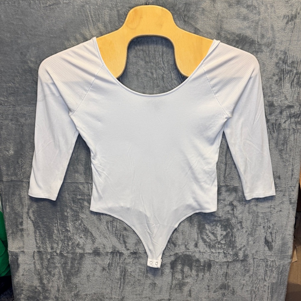 2193 | Banana Republic Ribbed Scoop Neck 3/4 Sleeve Bodysuit White Womens L